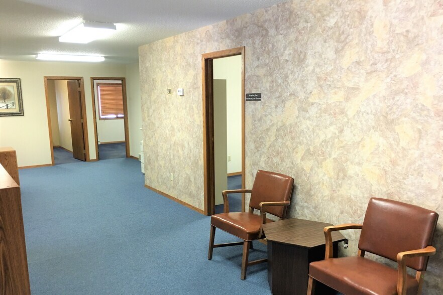 More Photos Of 707 W 11th St, Sioux Falls Coworking Space