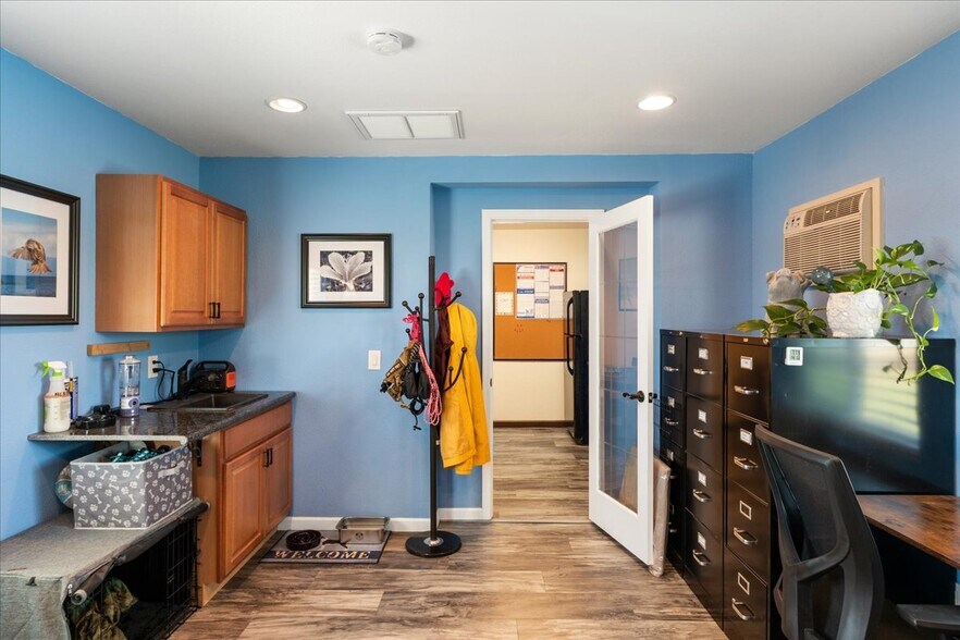 More Photos Of 8570 E Loos Dr, Prescott Valley Medical For Sale