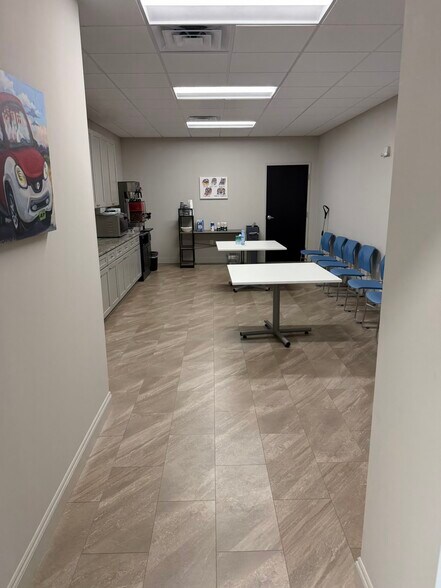 More Photos Of 5901 N W St, Pensacola General Retail For Sale