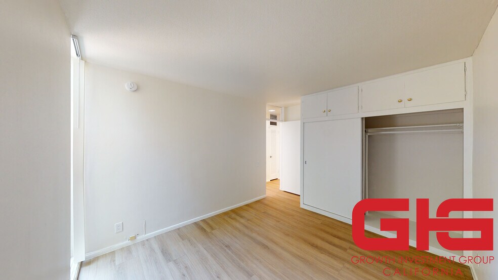 More Photos Of 570 N Madison Ave, Pasadena Apartments For Sale