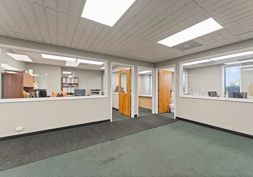 More Photos Of 141 Robins St, Lowell Manufacturing For Lease