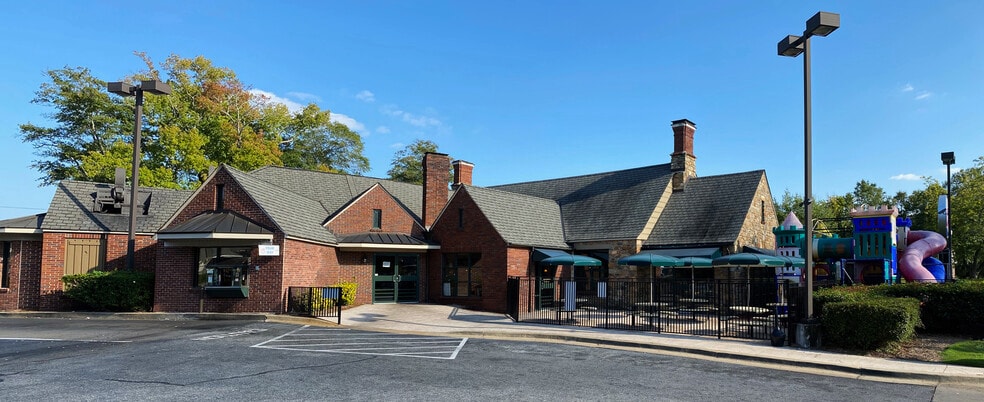 More Photos Of 2033 Wynnton Rd, Columbus Restaurant For Sale