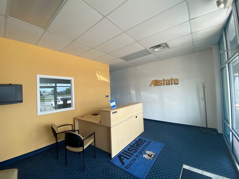 More Photos Of 8028 S Emerson Ave, Indianapolis Storefront For Lease