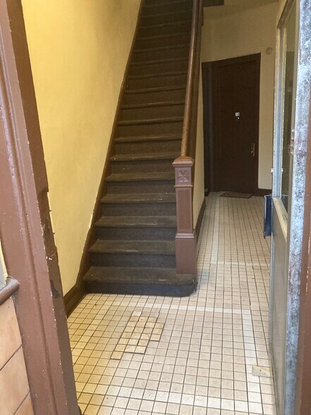 More Photos Of 5408 Flushing Ave, Maspeth Apartments For Sale