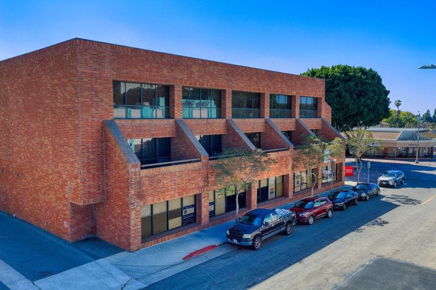 More Photos Of 7200-7202 Greenleaf Ave, Whittier Office For Lease
