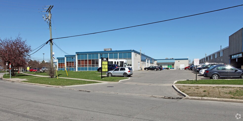 Primary Photo Of 132 Railside Rd, Toronto Showroom For Lease