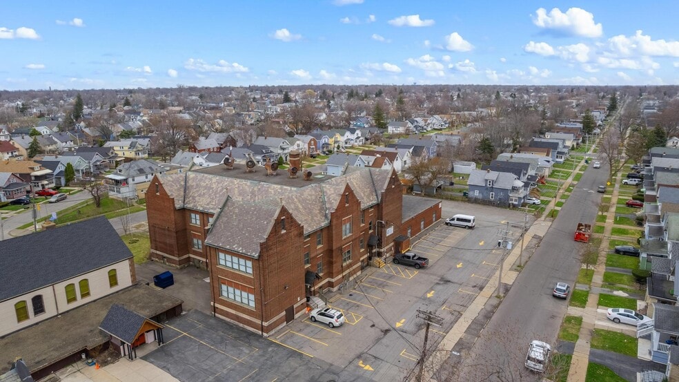 More Photos Of 21 Davidson Ave, Buffalo Schools For Sale