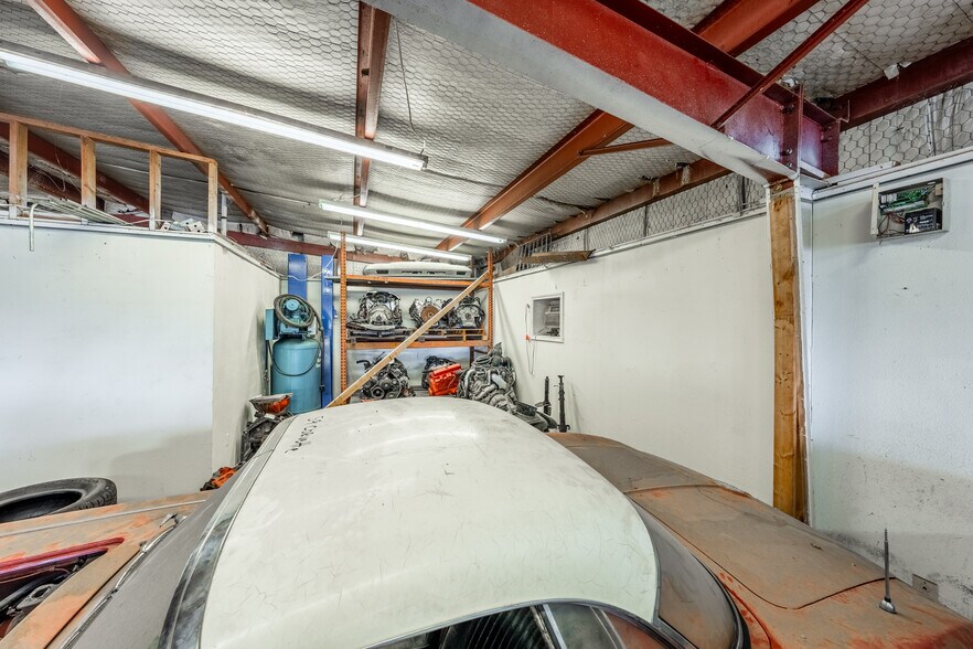 More Photos Of 0 IH 30 0 w, Cumby Flex For Sale