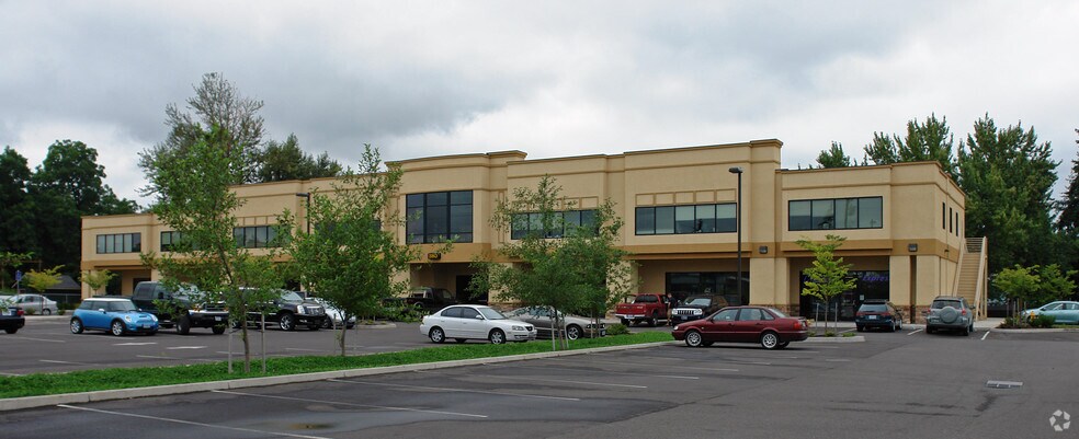 More Photos Of 370-388 Q St, Springfield Office For Lease