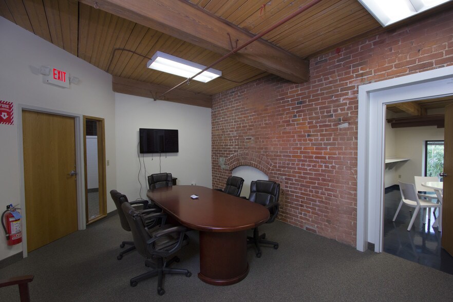 More Photos Of 63 Great Rd, Maynard Loft Creative Space For Lease