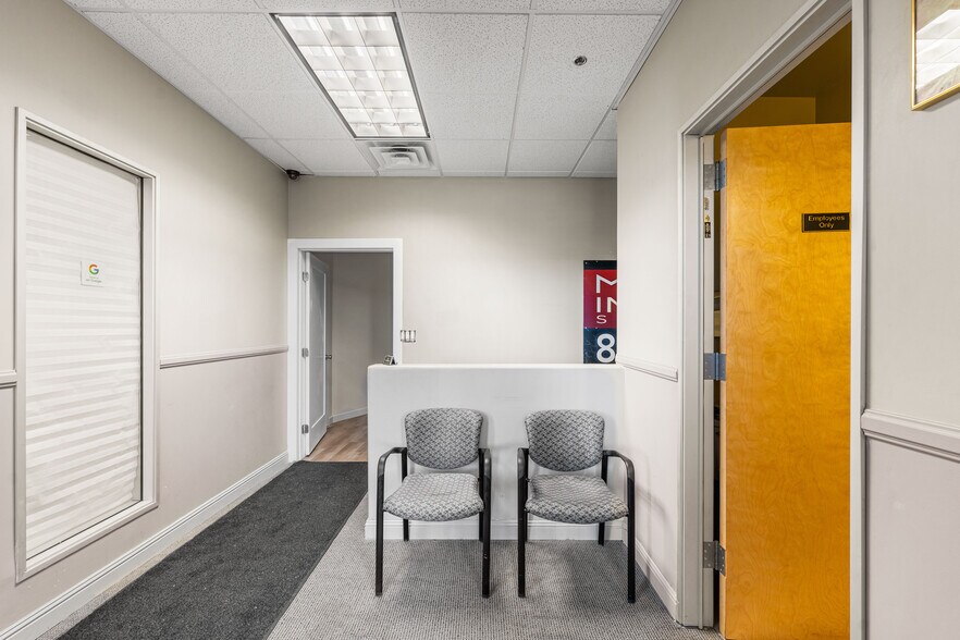 More Photos Of 514 Commerce Ave, Palmdale Medical For Sale