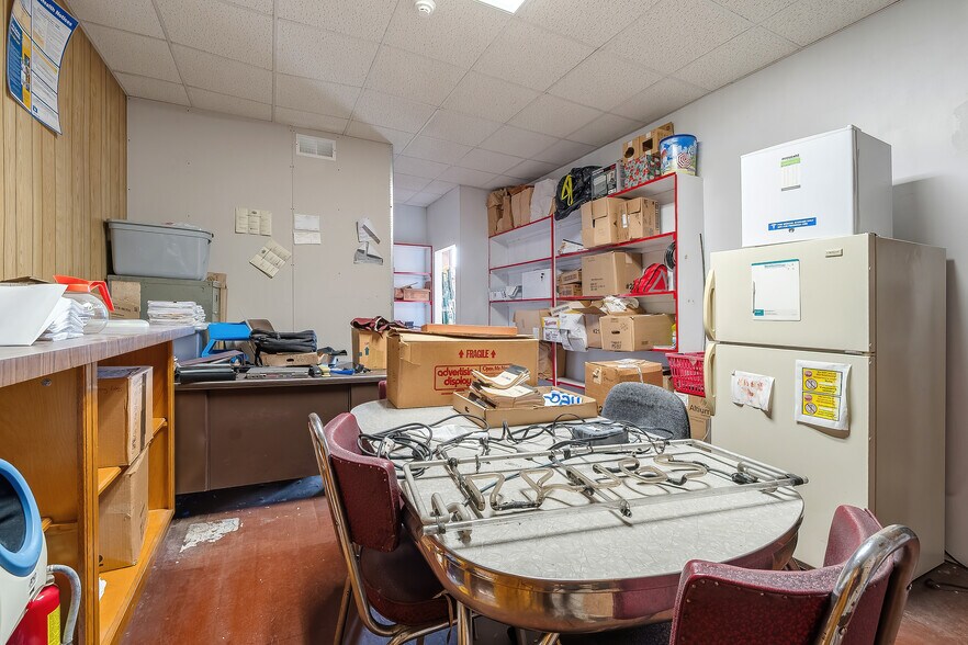 More Photos Of 32 N Main St, Pittston Storefront Retail Office For Lease