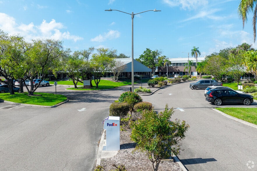 More Photos Of 10014 N Dale Mabry Hwy, Tampa Unknown For Lease