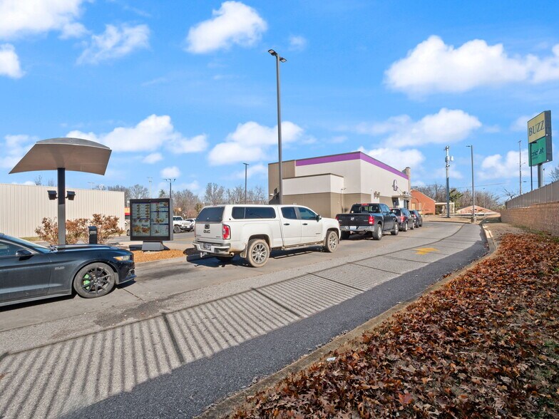 More Photos Of 1023 Paris Rd, Mayfield Fast Food For Sale