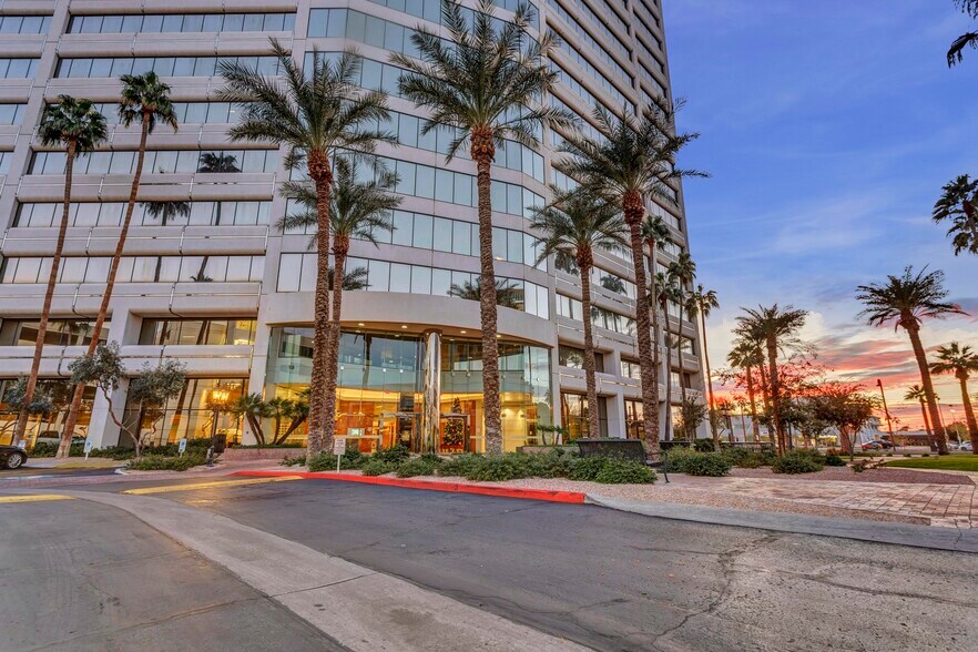 More Photos Of 3101-3111 N Central Ave, Phoenix Office For Lease