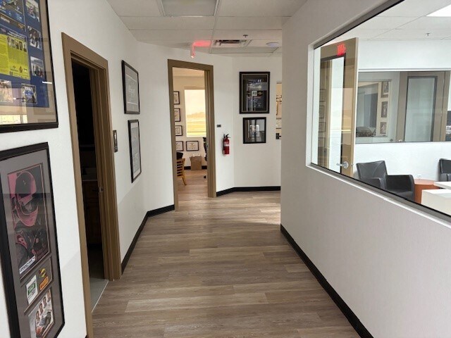 More Photos Of 1991-1993 Industrial Dr, Deland Office For Sale