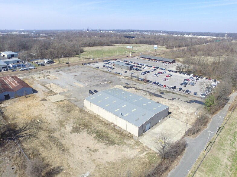 More Photos Of 2964 S 3rd St, Memphis Warehouse For Sale