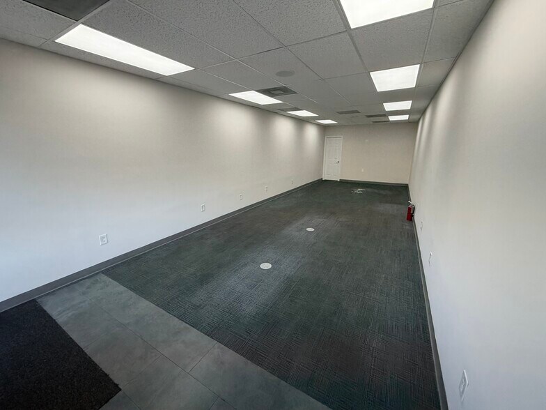 More Photos Of 601-625 SW 57th Ave, Miami Storefront Retail Office For Lease