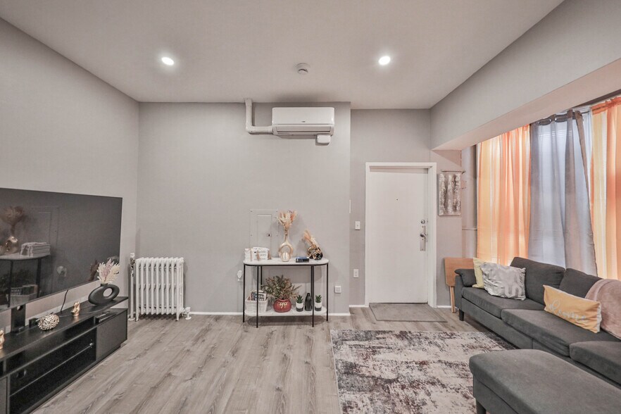 More Photos Of 123 N 2nd St, Easton Apartments For Sale