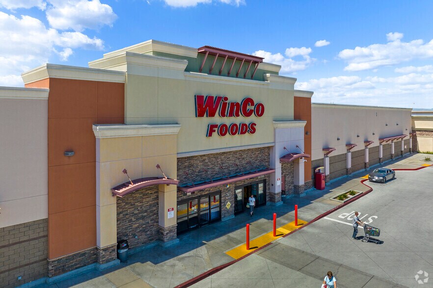 More Photos Of 3150 N Case Rd, Perris Land For Lease