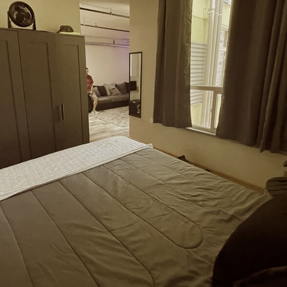 More Photos Of 16111 E Burnside St, Portland Apartments For Sale