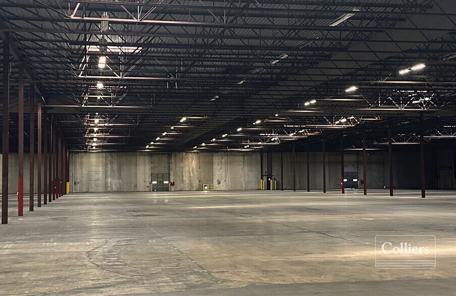 More Photos Of 235 Standard Warehouse Rd, Lugoff Distribution For Lease