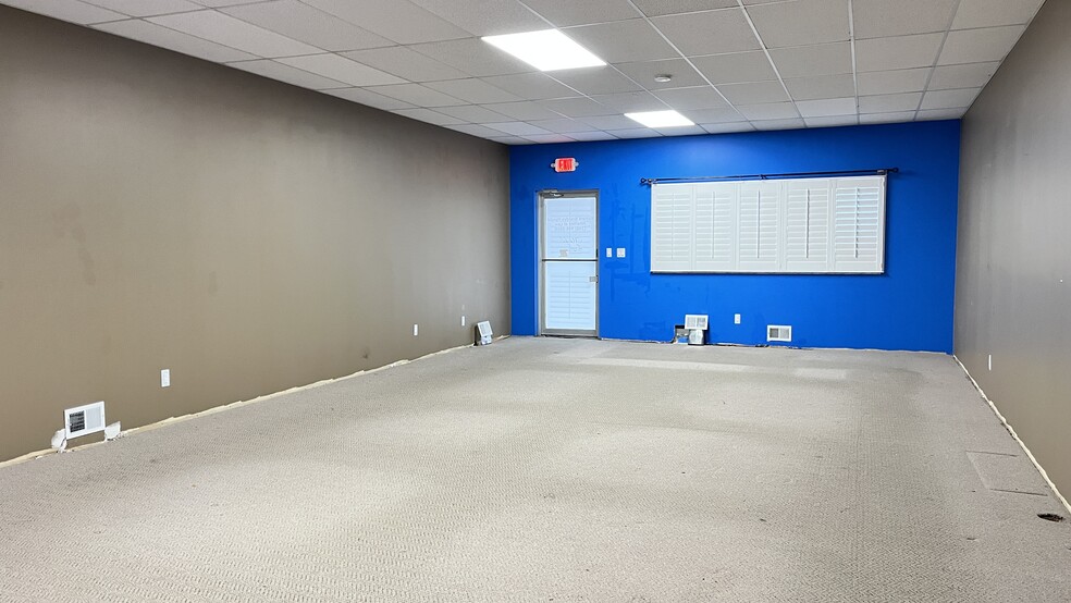 More Photos Of 27051 Southfield Rd, Lathrup Village Freestanding For Sale