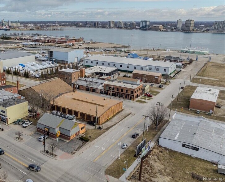 Primary Photo Of 1121 4th St, Port Huron Warehouse For Lease