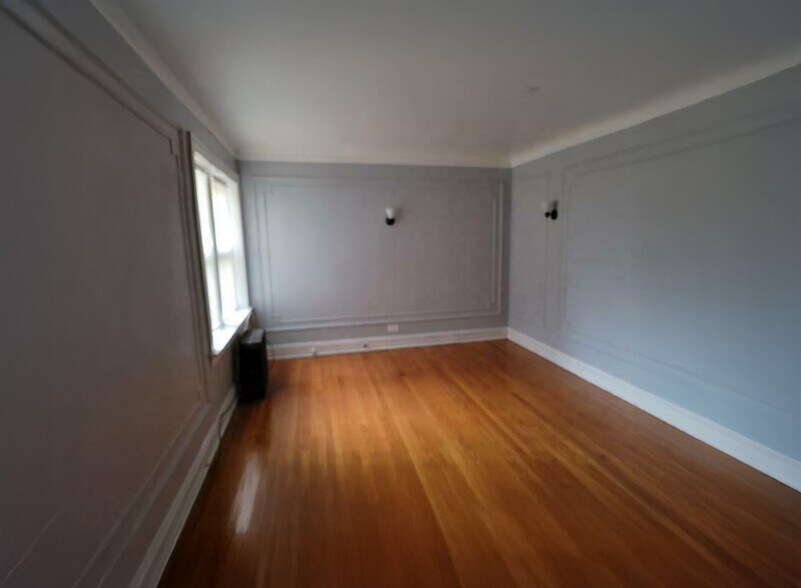 More Photos Of 1653 E 85th Pl, Chicago Apartments For Sale