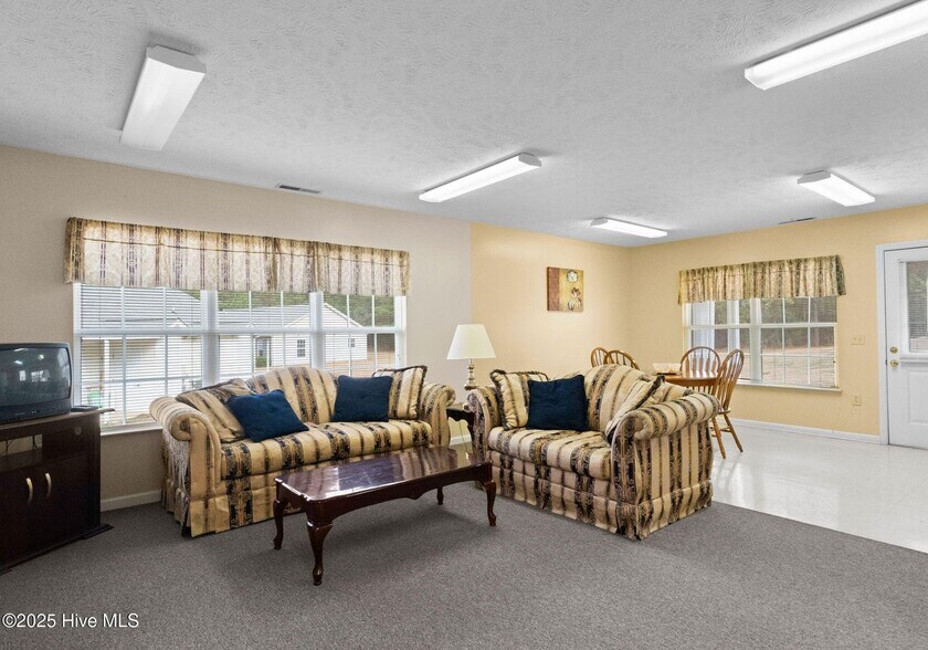 More Photos Of 202 Laurel Ave, Wadesboro Apartments For Sale