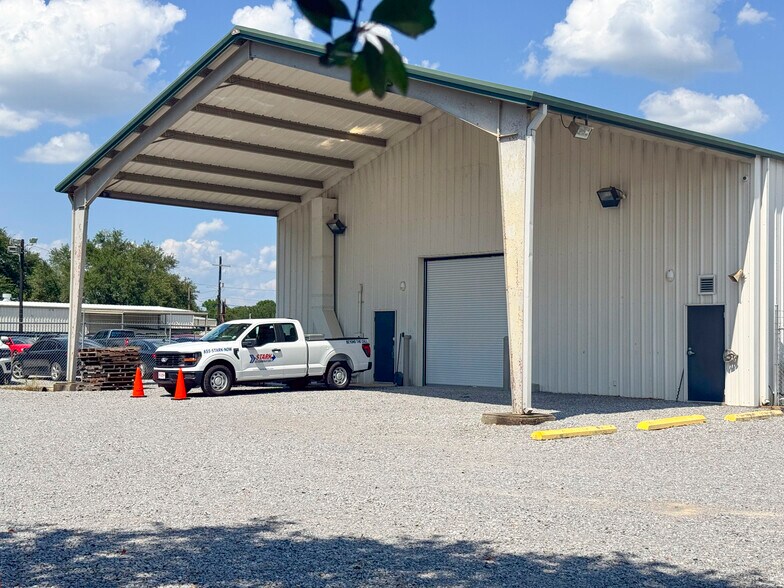 More Photos Of 148-B Banks Ave, Lafayette Warehouse For Sale