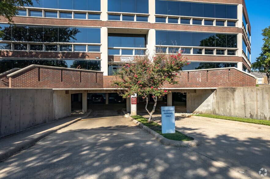 More Photos Of 15150 Preston Rd, Dallas Coworking Space