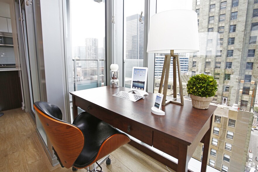 More Photos Of 200 N Michigan Ave, Chicago Apartments For Lease