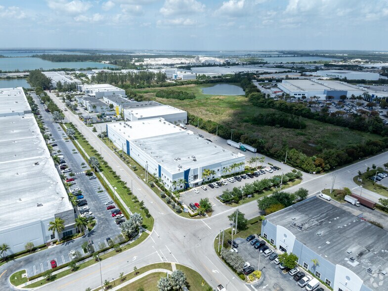 More Photos Of 11305 NW 122nd St, Miami Refrigeration Cold Storage For Lease