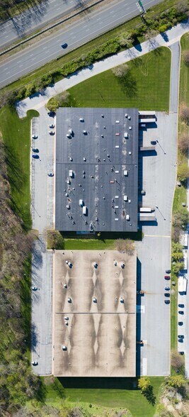 More Photos Of 10709 Gilroy Rd, Hunt Valley Light Manufacturing For Lease