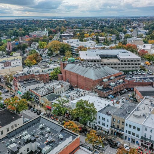 More Photos Of 50 Greenwich Ave, Greenwich General Retail For Lease