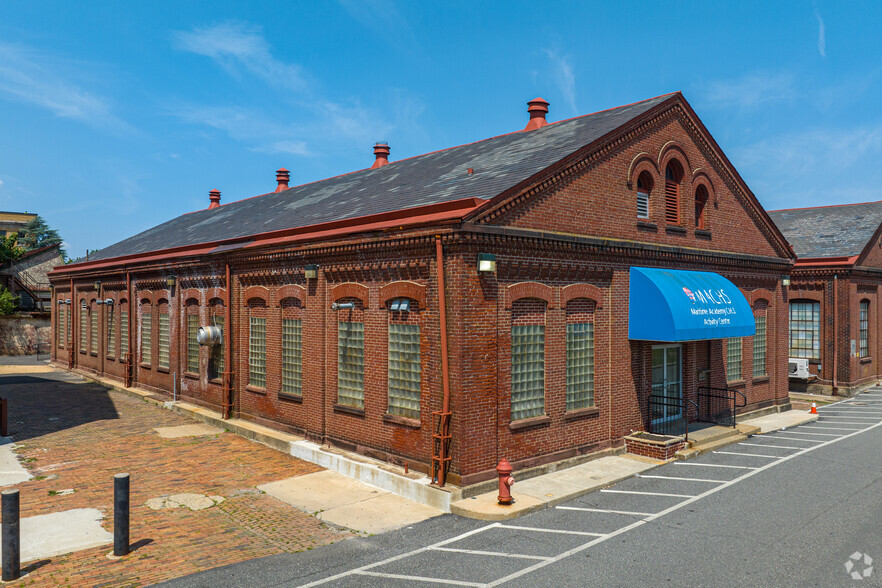 Primary Photo Of 2275 Bridge St- Building 41, Philadelphia Schools For Sale