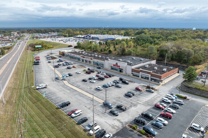 Primary Photo Of 309-319 Homer M Adams Pky, Alton General Retail For Lease