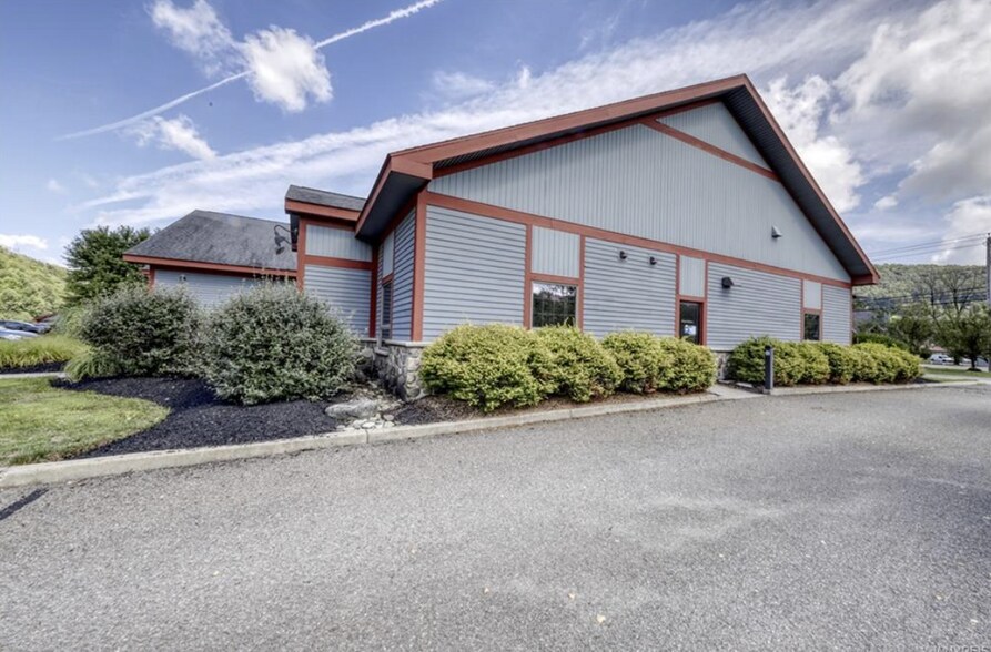 More Photos Of 6133 US Rte 219, Ellicottville Medical For Lease