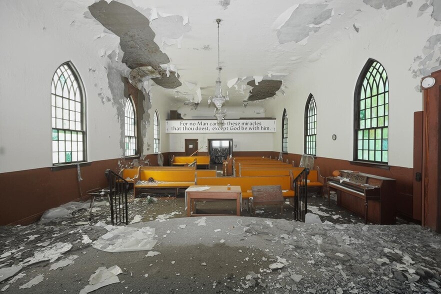 More Photos Of 1215 South Ave, Niagara Falls Religious Facility For Sale