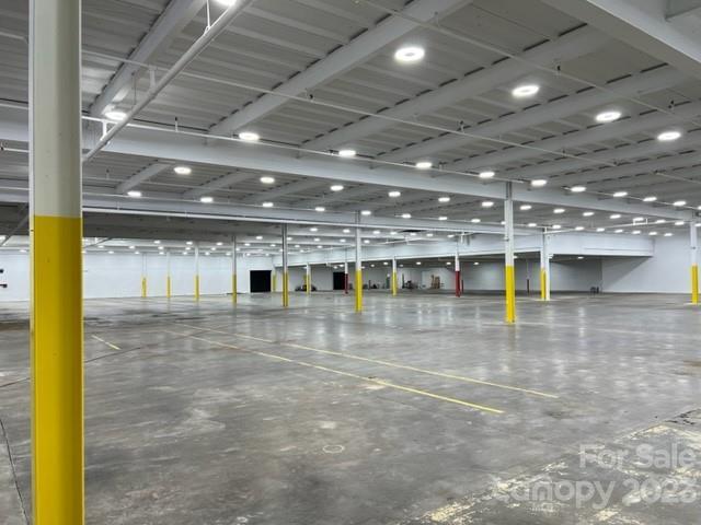 More Photos Of 2146 Highland Ave NE, Hickory Warehouse For Lease
