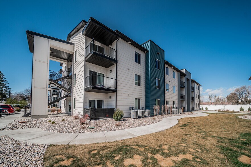More Photos Of 1590 Bower Dr, Idaho Falls Apartments For Sale
