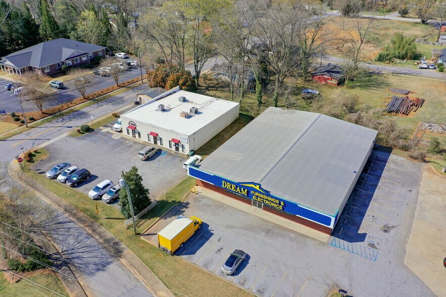 More Photos Of 440 Hampton Ave, Pickens Freestanding For Sale