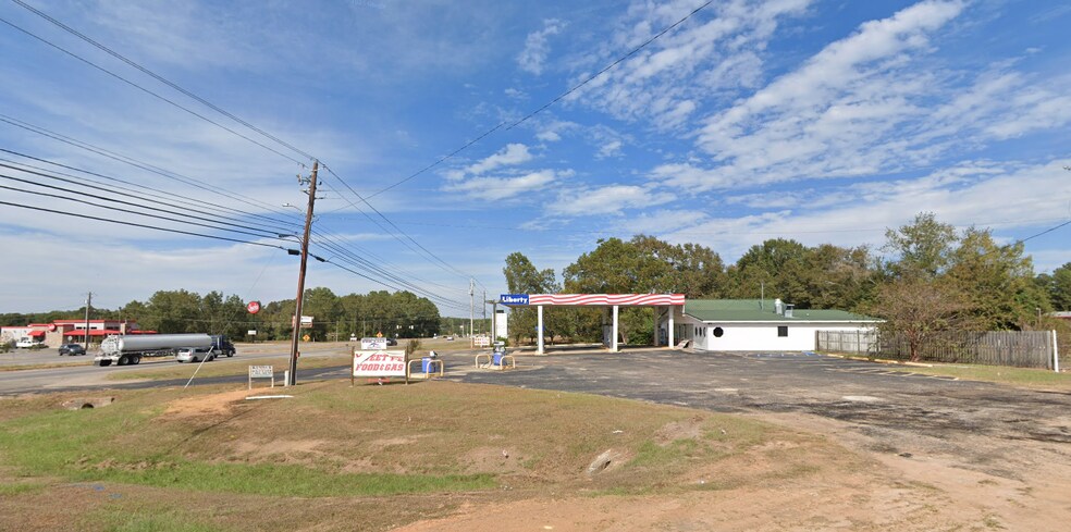 More Photos Of 3356 Reeves St, Dothan Service Station For Sale
