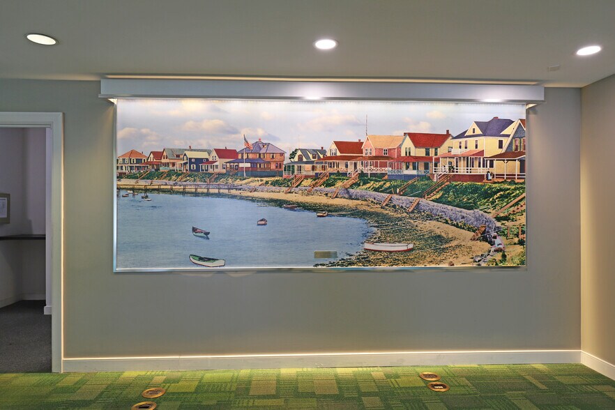 More Photos Of 2 Barlows Landing Rd, Pocasset Bank For Lease