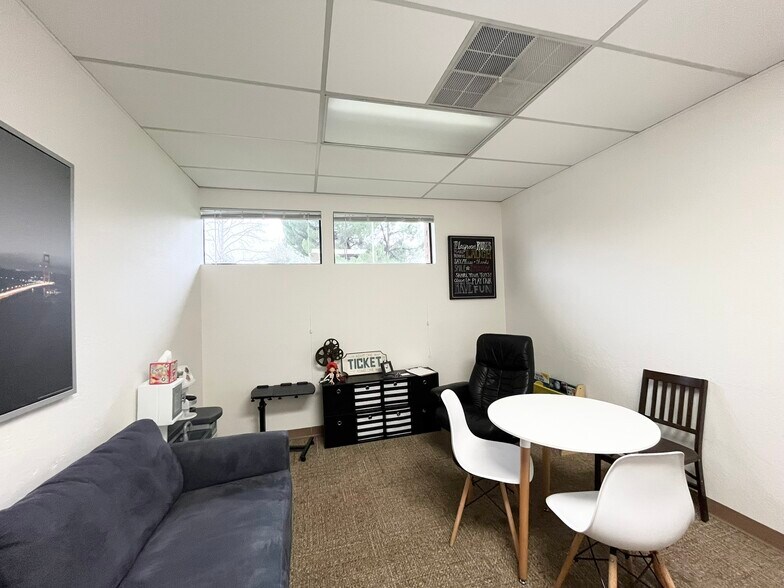 More Photos Of 1130 Conroy Ln, Roseville Medical For Sale