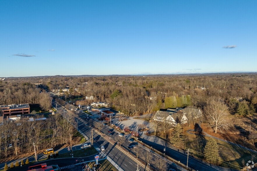 More Photos Of 2628 South Rd, Poughkeepsie Sports And Entertainment For Sale