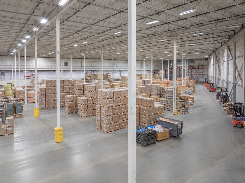 More Photos Of 108 Monticello Rd, Weaverville Manufacturing For Lease