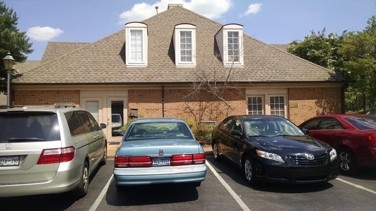More Photos Of 1926 Exeter Rd, Germantown Office For Sale