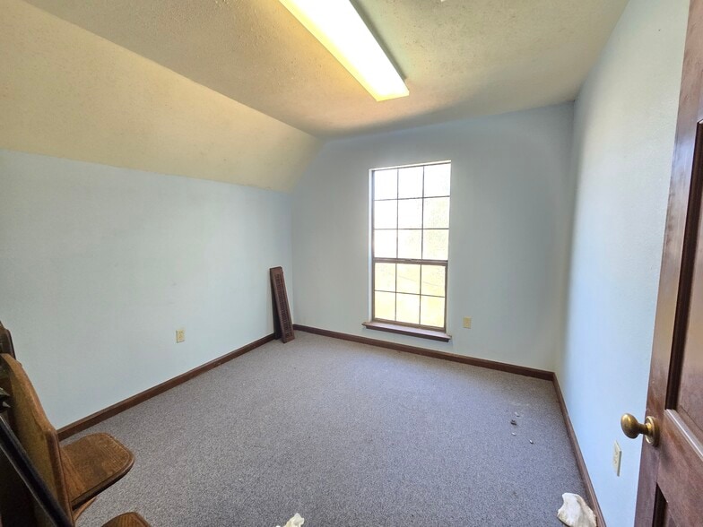 More Photos Of 107 Galeria Blvd, Slidell Office For Sale